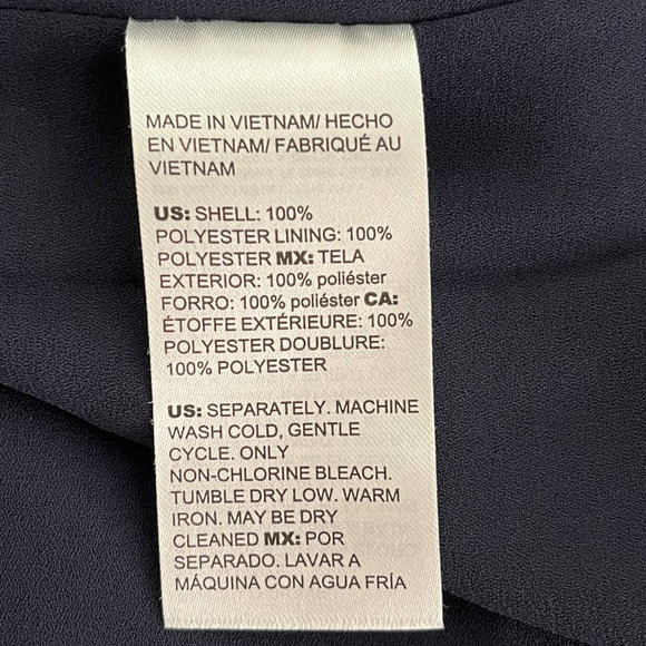 Chico's Blouse Tunic with Stitch Detail Abstract Dots in Classic Navy Size 16/18 - Picture 11 of 12